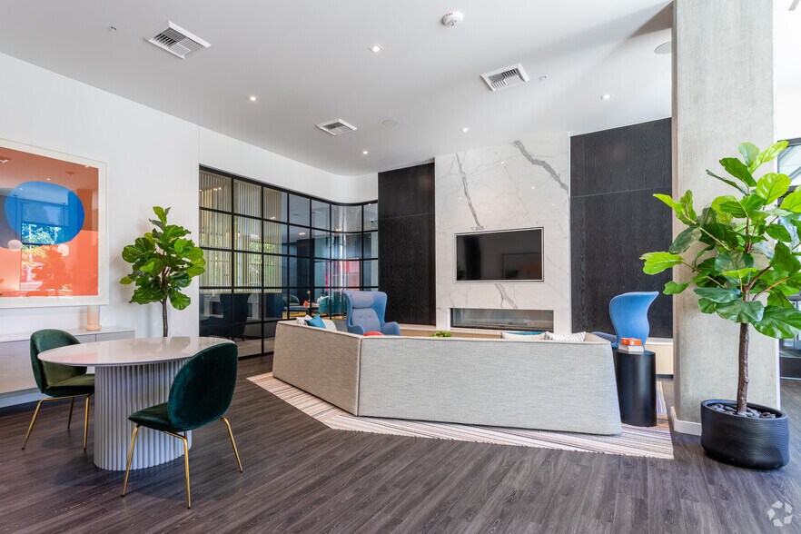 More Photos Of 518 NE 20th Ave, Portland Apartments For Lease