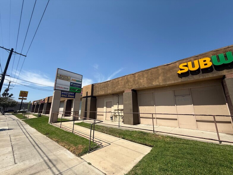 More Photos Of 14417 Roscoe Blvd, Van Nuys Freestanding For Lease