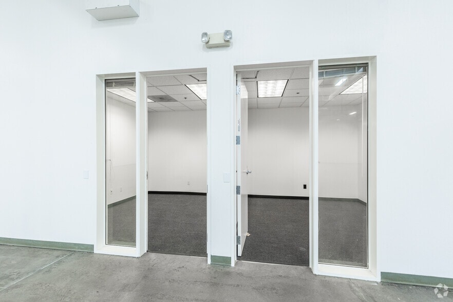 More Photos Of 1185 Campbell Ave, San Jose Warehouse For Lease