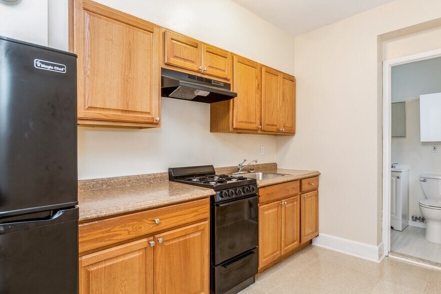 More Photos Of 4132 53rd St, Woodside Apartments For Sale