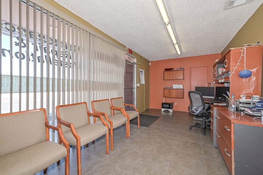 More Photos Of 11123-11127 W Nevada Ave, Youngtown Office For Sale