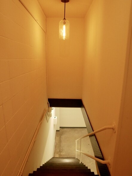 More Photos Of 141 N Ventura Ave, Ventura Unknown For Lease