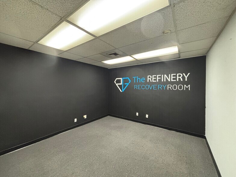 More Photos Of 1321 S Shamrock Ave, Monrovia Manufacturing For Lease