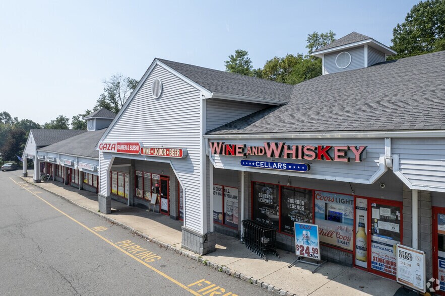 More Photos Of 915 Route 517, Hackettstown Storefront For Lease