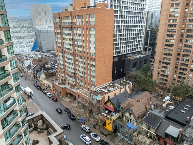 More Photos Of 31 Elm St, Toronto Storefront Retail Office For Sale