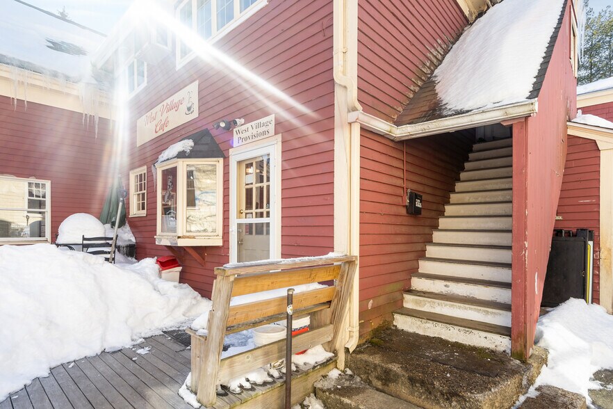 More Photos Of 561 Main St, Boxford General Retail For Sale