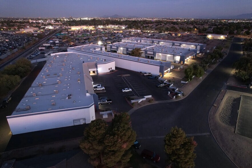 More Photos Of 700 N Golden Key St, Gilbert Unknown For Lease