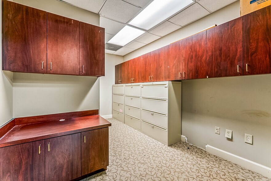 More Photos Of 865 Ga-20/81 Hwy, McDonough Bank For Sale