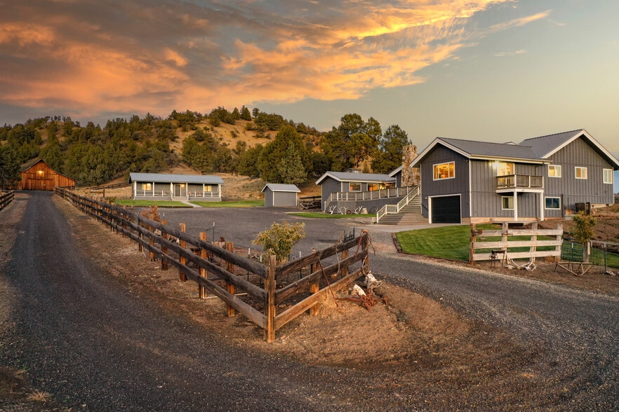 More Photos Of 28000 SE Paulina Hwy, Prineville Land For Sale