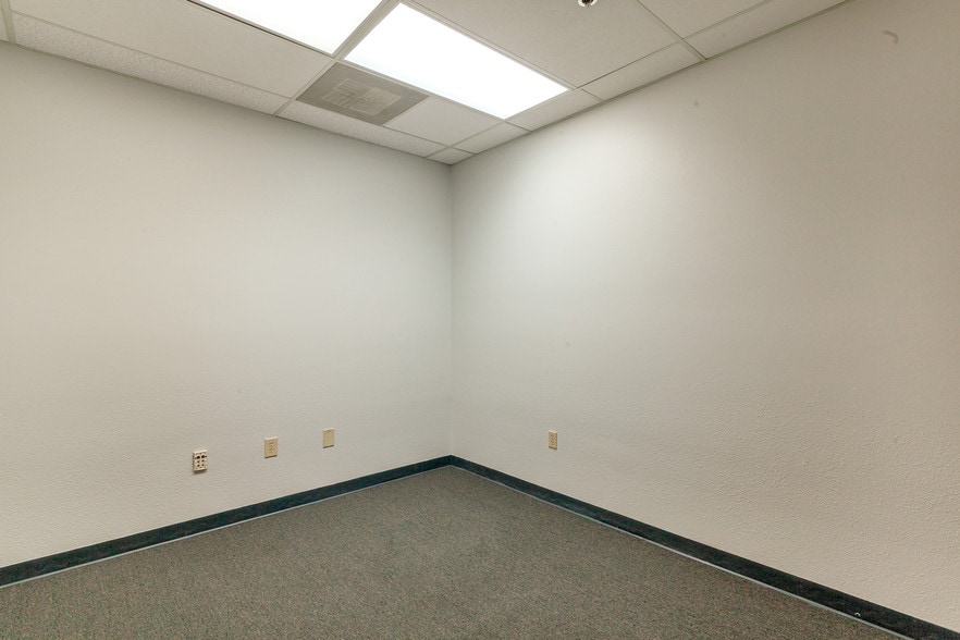 More Photos Of 2400 N Tenaya Way, Las Vegas Office For Sale