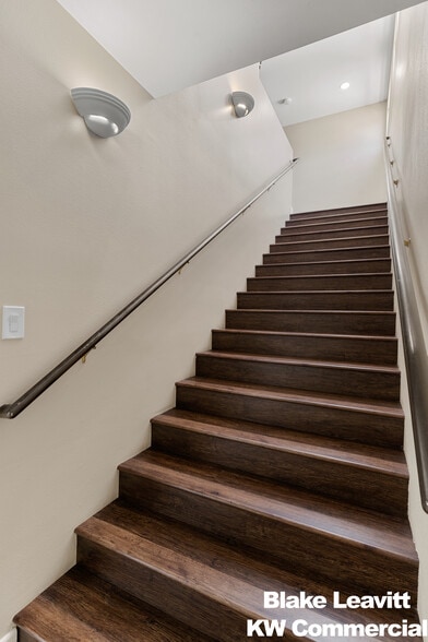 More Photos Of 510 S 9th St, Las Vegas Office For Sale