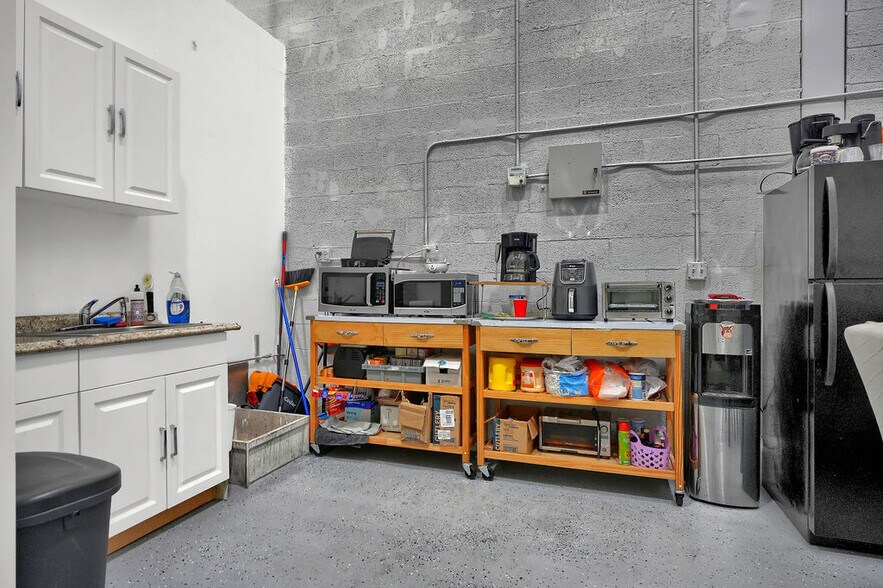 More Photos Of 5900 NW 97th Ave, Miami Warehouse For Sale