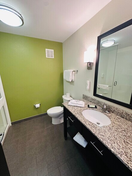 More Photos Of 4450 Rhea County Hwy, Dayton Hotel For Sale