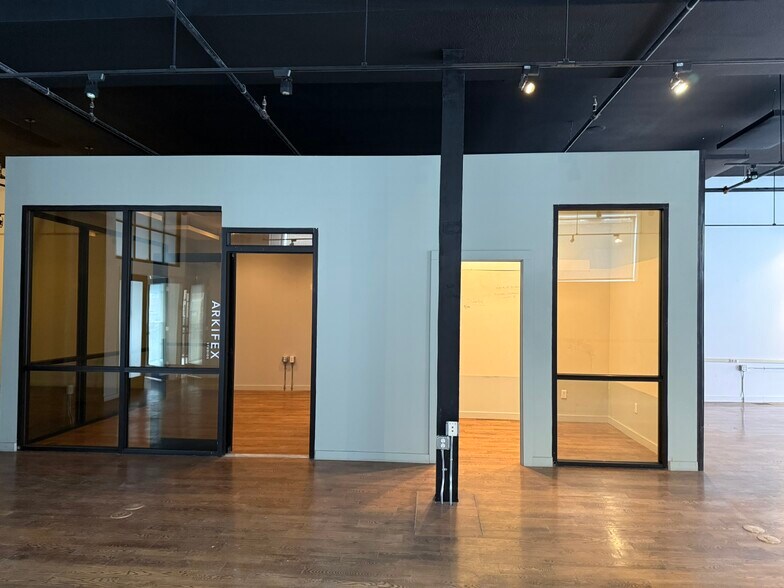 More Photos Of 221 Park Central South, Springfield Storefront Retail Residential For Lease