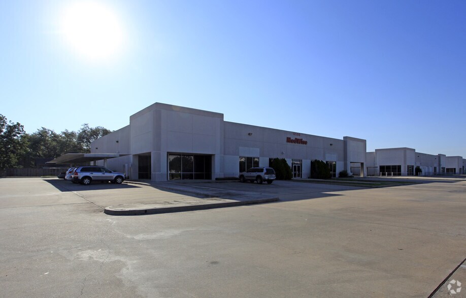 More Photos Of 4500 Blalock Rd, Houston Flex For Lease