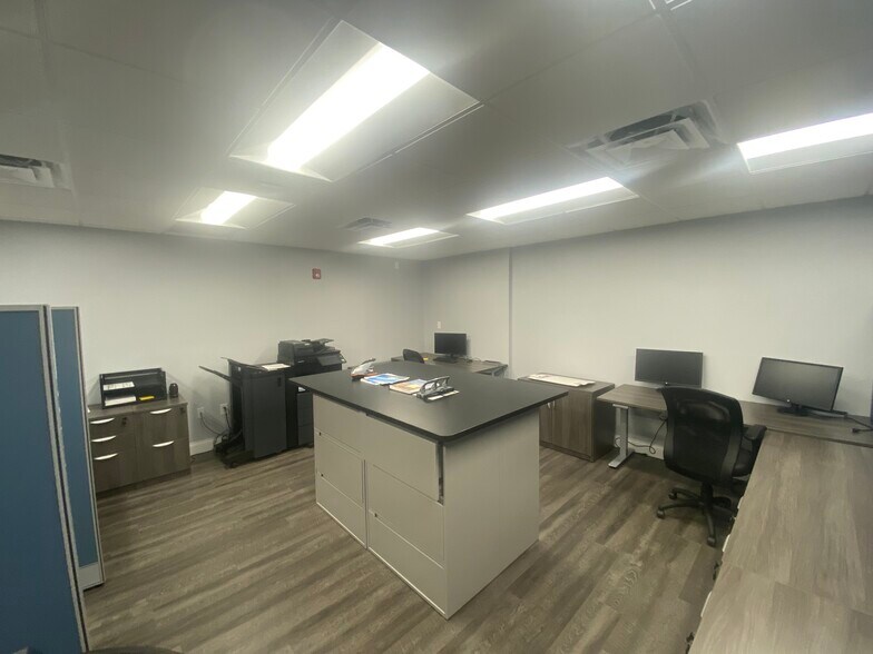 More Photos Of 180 N Westmonte Dr, Altamonte Springs Office For Lease