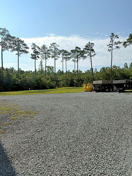 More Photos Of 1205 Southport Supply Rd SE, Bolivia General Retail For Sale