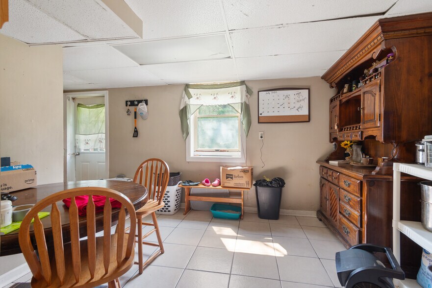 More Photos Of 3279 Emmett Rd, Emmett Multifamily For Sale