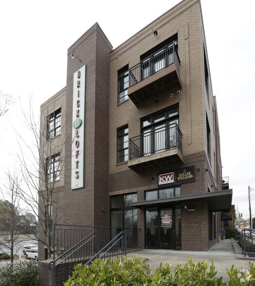 More Photos Of 301 Augusta St, Greenville Office Residential For Lease
