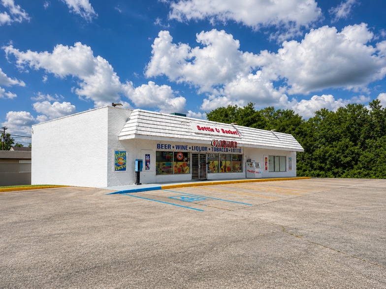 Primary Photo Of 2006 Redmond Cir NW, Rome Convenience Store For Sale