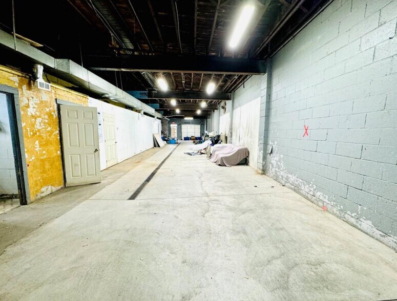 More Photos Of 5067 Turney Rd, Cleveland Carwash For Lease