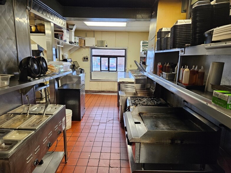 More Photos Of 2519 N 1st Ave, Evansville Fast Food For Lease