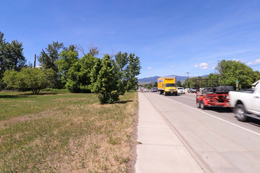 More Photos Of 905 S Reserve St, Missoula Land For Lease