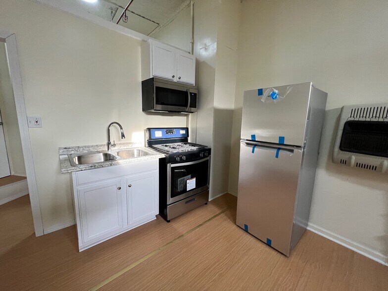 More Photos Of 4-6 John St, Waterbury Apartments For Sale