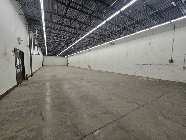 More Photos Of 15977-15981 State Route 170, Calcutta Freestanding For Lease