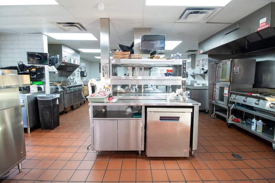 More Photos Of 504 W Vine St, Kissimmee Restaurant For Sale