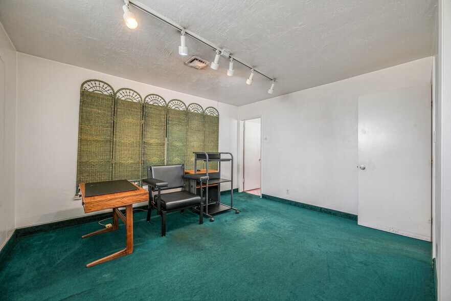 More Photos Of 1920 S Maryland Pky, Las Vegas Office Residential For Sale