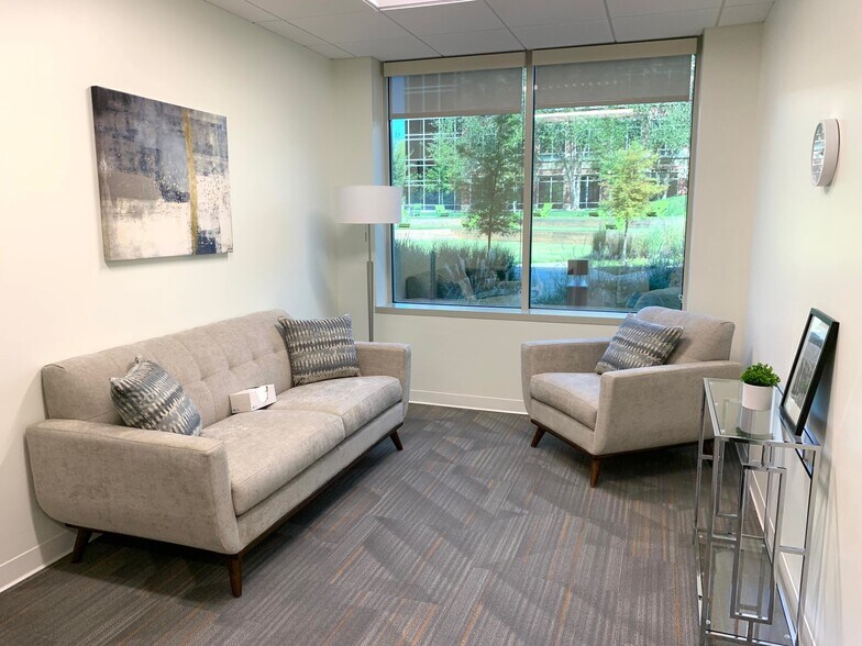 More Photos Of 6470 E Johns Crossing, Johns Creek Coworking Space