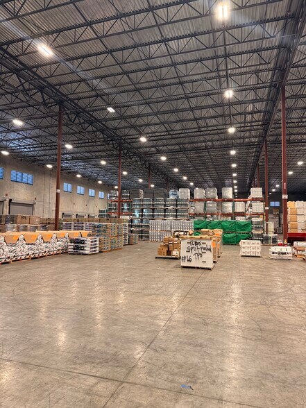 More Photos Of Ko'oloa'ula Street, Kapolei Warehouse For Lease