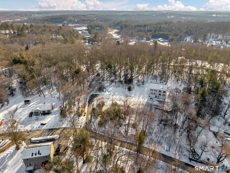 More Photos Of 115 Groveland Ave, Putnam Apartments For Sale