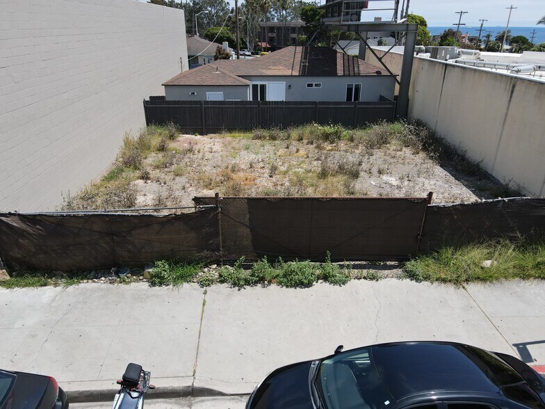 More Photos Of 690 Wrelton Dr, San Diego Land For Lease