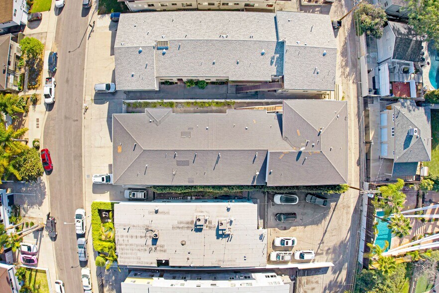More Photos Of 1937 S Shenandoah St, Los Angeles Apartments For Sale
