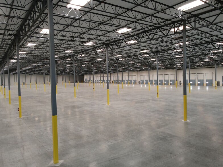 More Photos Of 2380 W Base Line Rd, Fontana Distribution For Lease