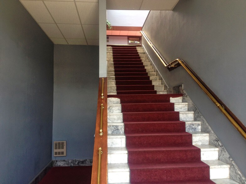 More Photos Of 381 Shoup Ave, Idaho Falls Office For Lease