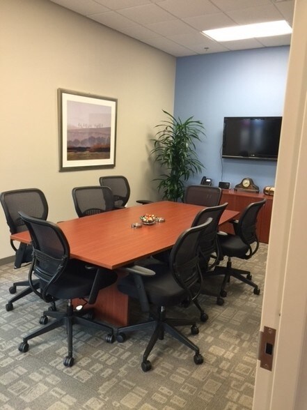 More Photos Of 3960 Old Milton Pky, Alpharetta Storefront Retail Office For Lease