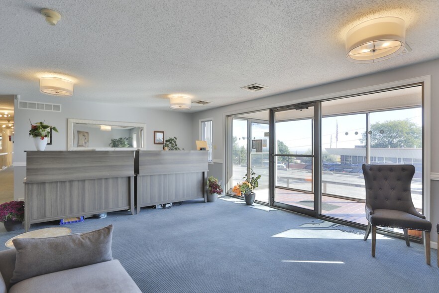 More Photos Of 12640 W Cedar Dr, Lakewood Office For Lease