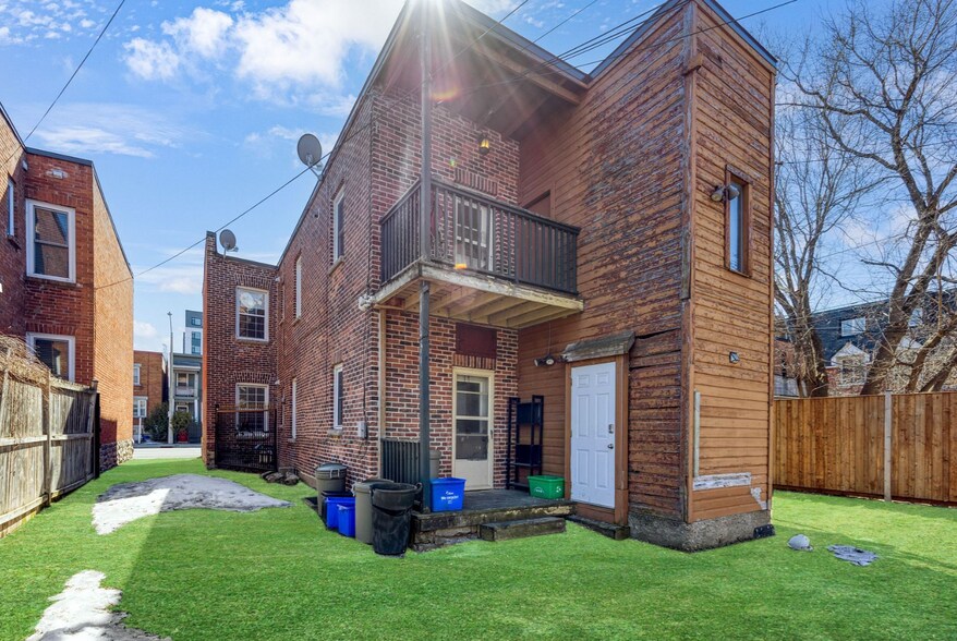 More Photos Of 335-337 St. Patrick St, Ottawa Apartments For Sale