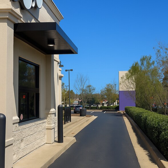 More Photos Of 2500 Barrett Creek Blvd, Marietta Restaurant For Sale