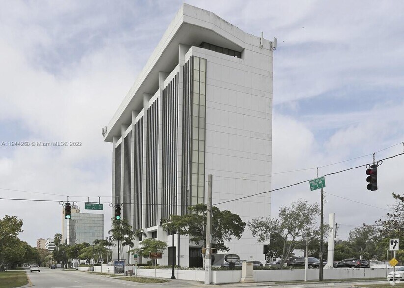 More Photos Of 2600 SW 3rd Ave, Miami Office For Lease