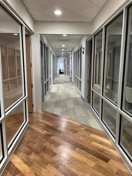 More Photos Of 130 S Main St, South Bend Office For Lease