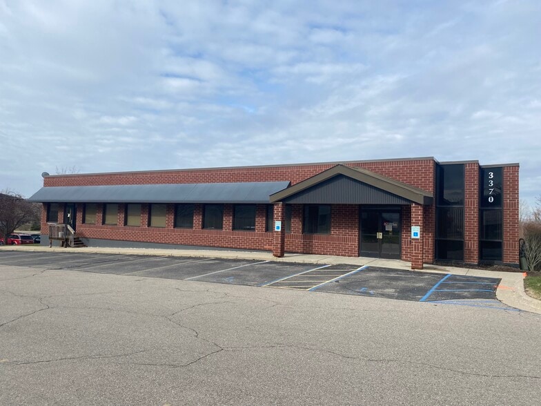 More Photos Of 3370 E Jolly Rd, Lansing Office For Sale