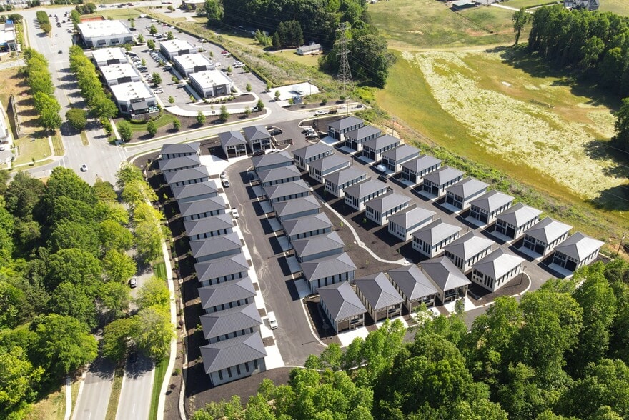 More Photos Of 248 Singleton rd, Mooresville Self Storage For Sale