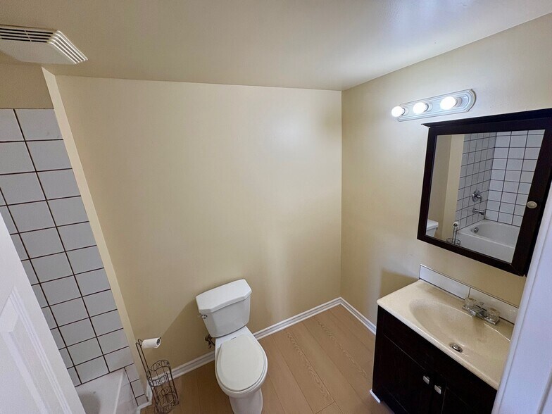 More Photos Of 5371 Huron St, Niagara Falls Apartments For Sale