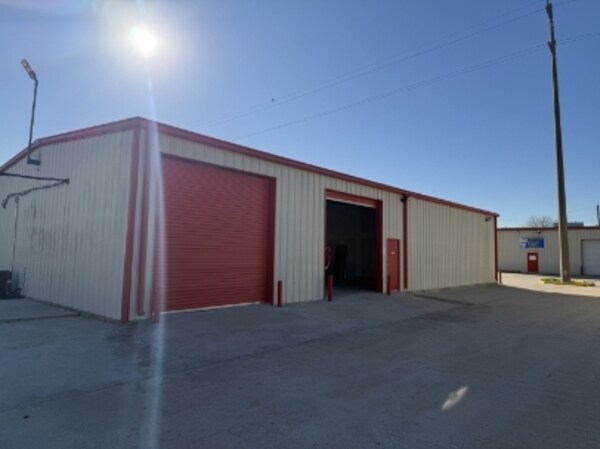Primary Photo Of 15096 Highway 6, Rosharon Industrial For Lease