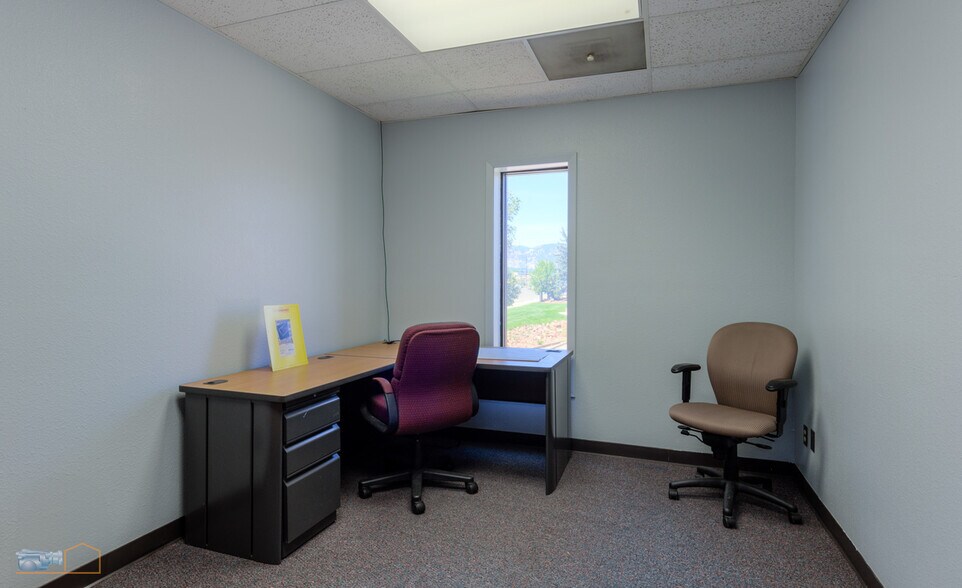 More Photos Of 5649 Arapahoe Ave, Boulder Flex For Sale