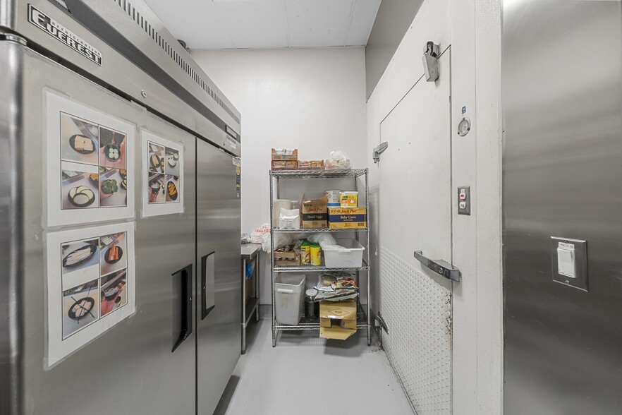 More Photos Of 1088 S Baldwin Ave, Arcadia Restaurant For Lease